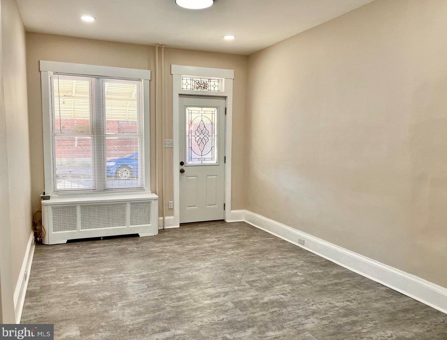 921 Cotton St, Reading, PA 19602-2523