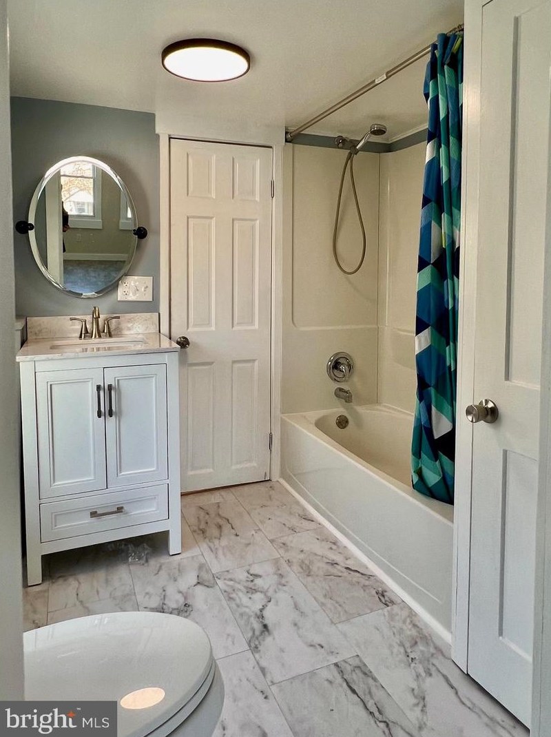 921 Cotton St, Reading PA  19602-2523 exterior