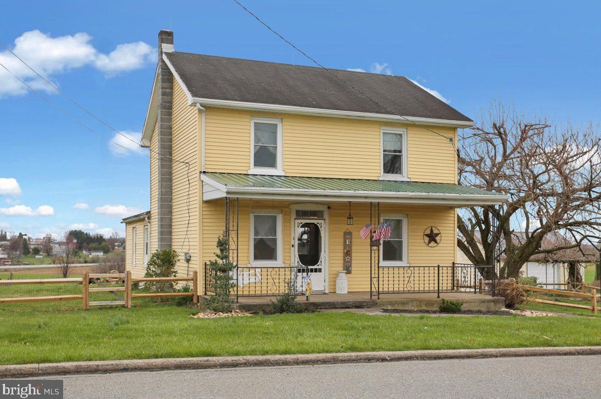 67 Laurel Ave, Moselem, PA 19526