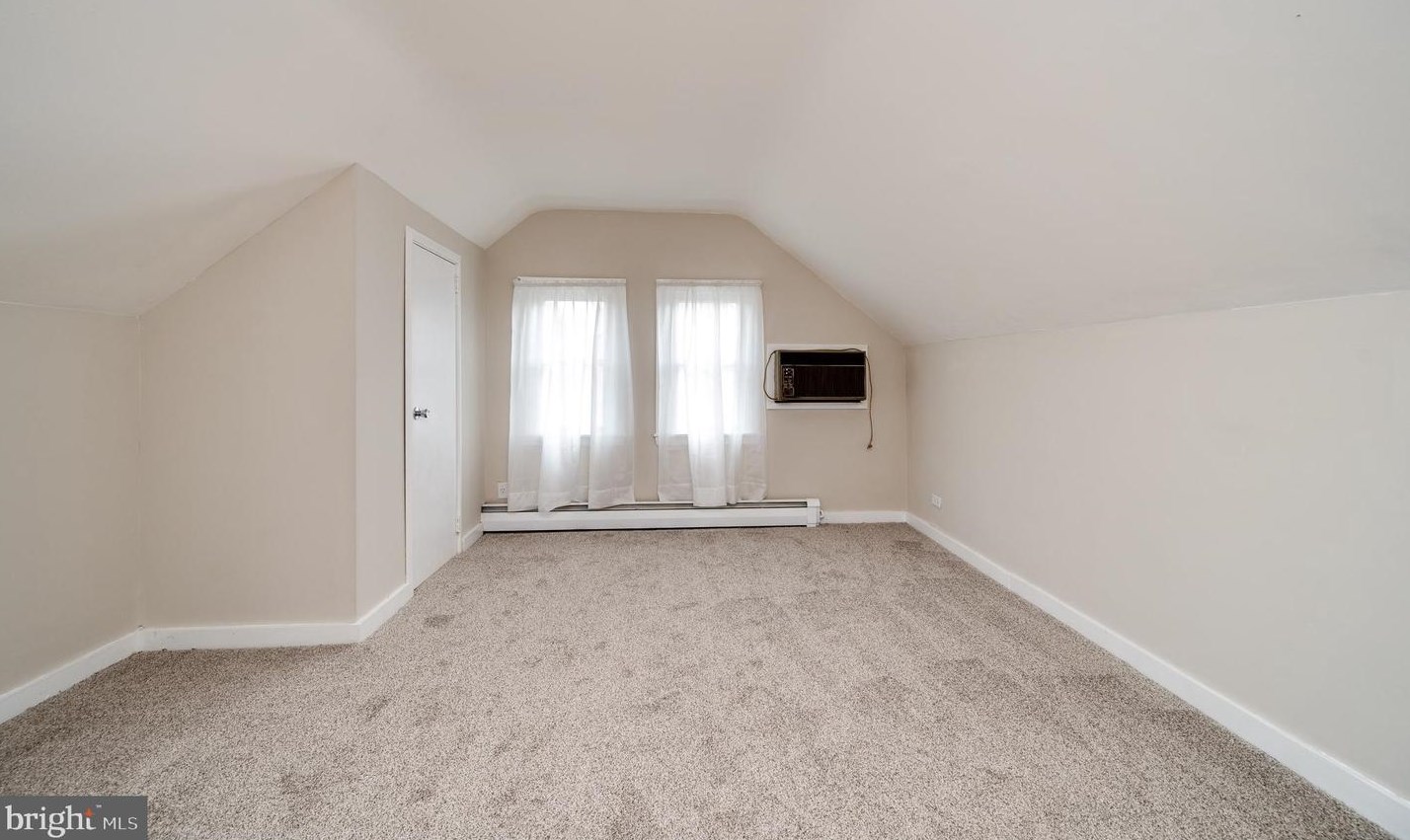 516 Lockheed Ave, Reading PA  19601-1150 exterior