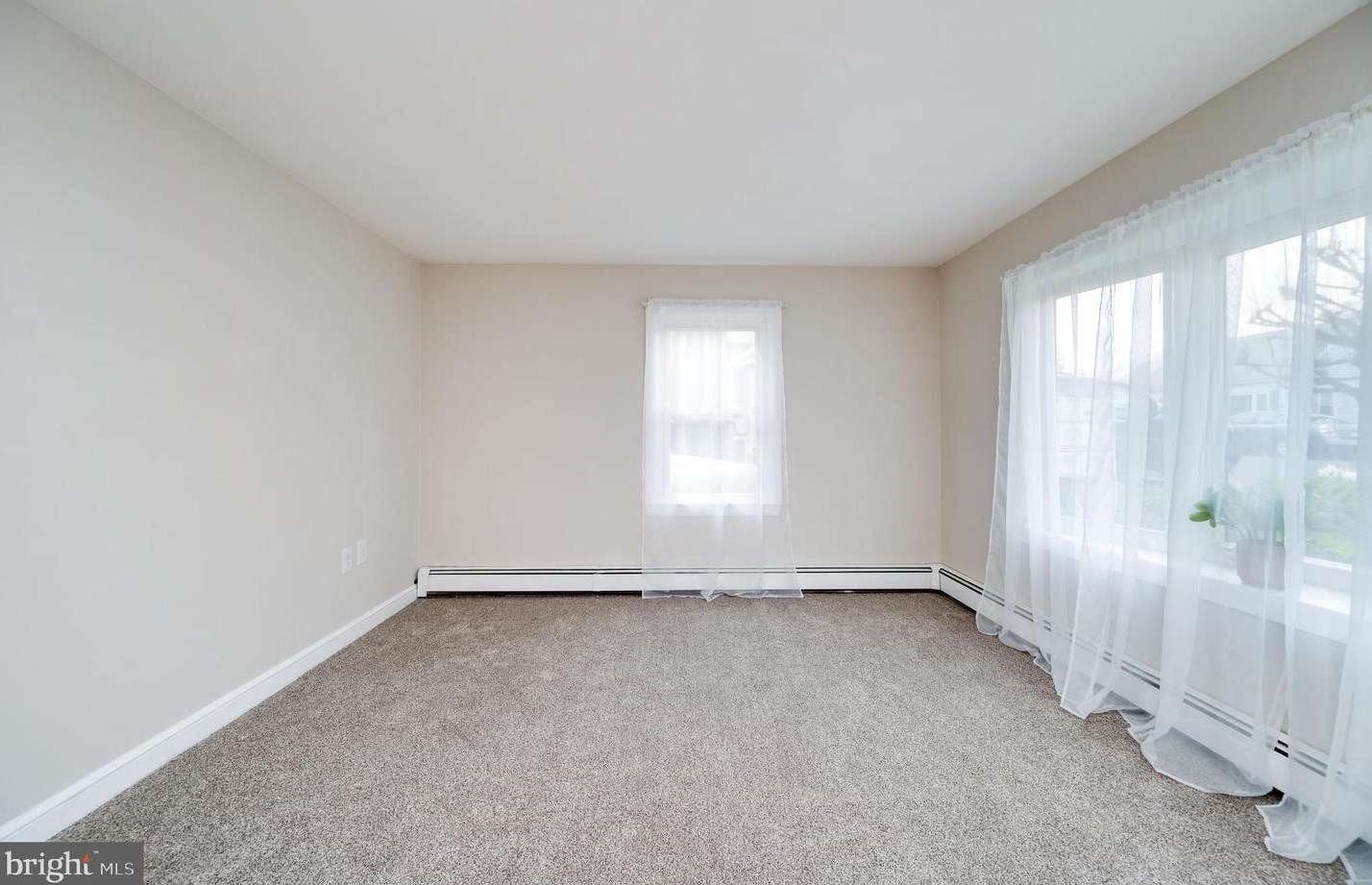 516 Lockheed Ave, Reading PA  19601-1150 exterior