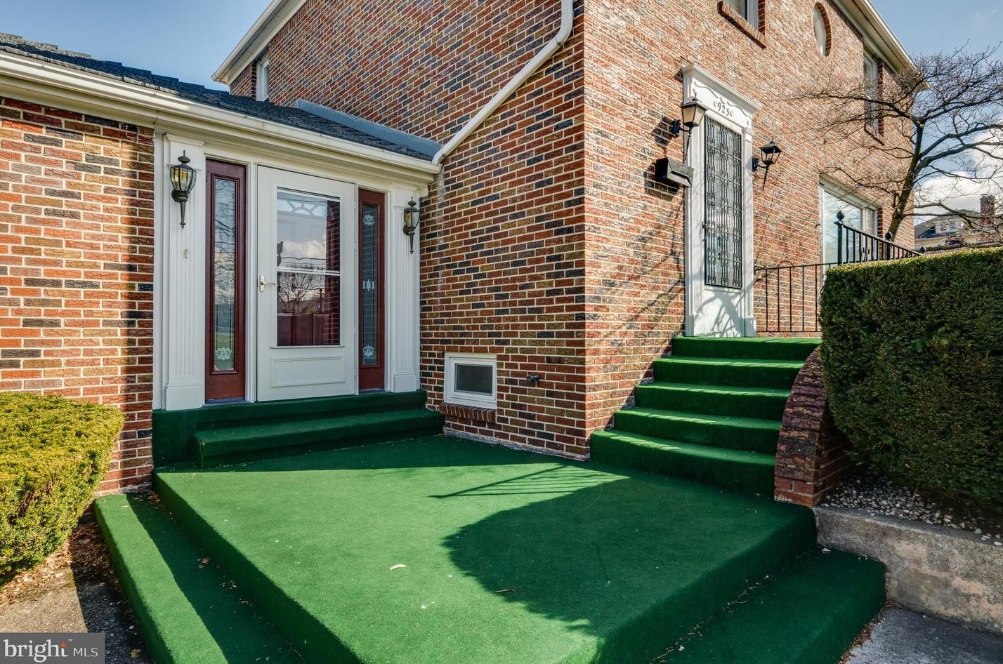 925 Park Ave, Spring Valley, PA 19560