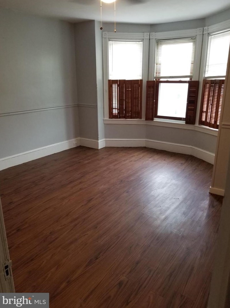 1050 Madison Ave, Reading, PA 19601-1406