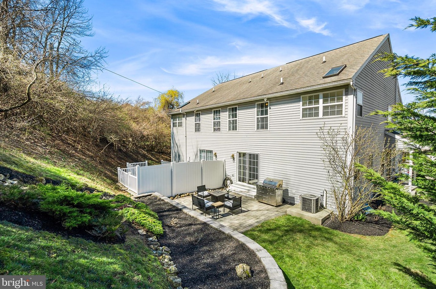 1538 Huron Dr, Reading, PA 19608