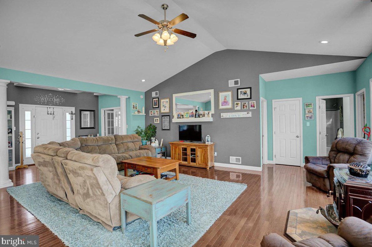 20 Sawgrass Dr, Reading, PA 19606