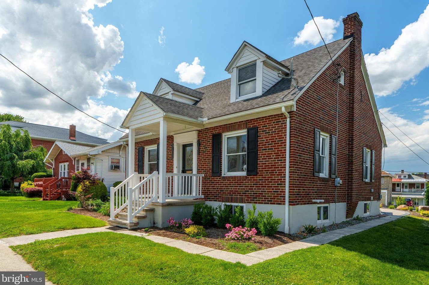 1325 Fern Ave, Reading, PA 19607