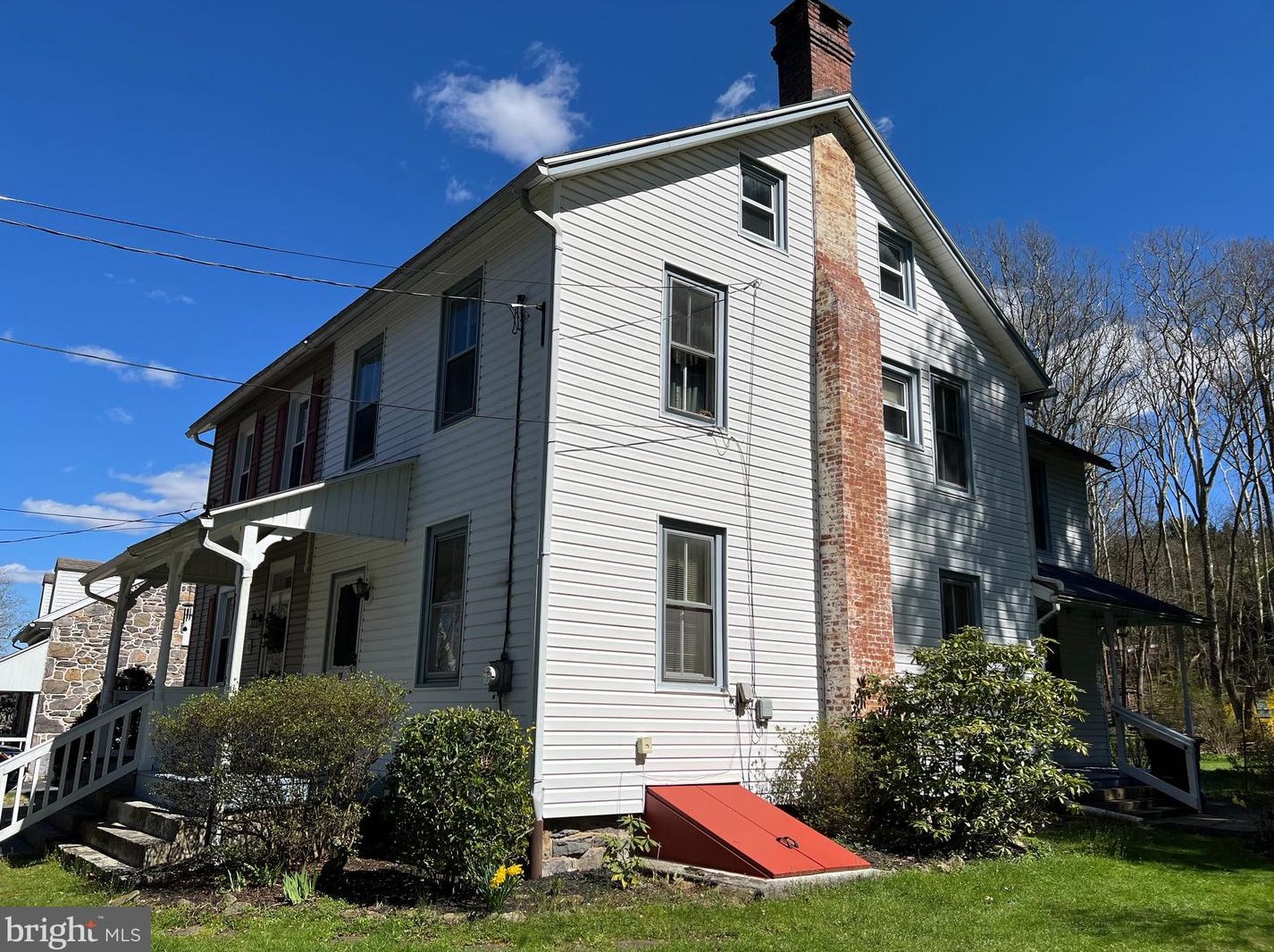 89 Furnace St, Robesonia, PA 19551-9626