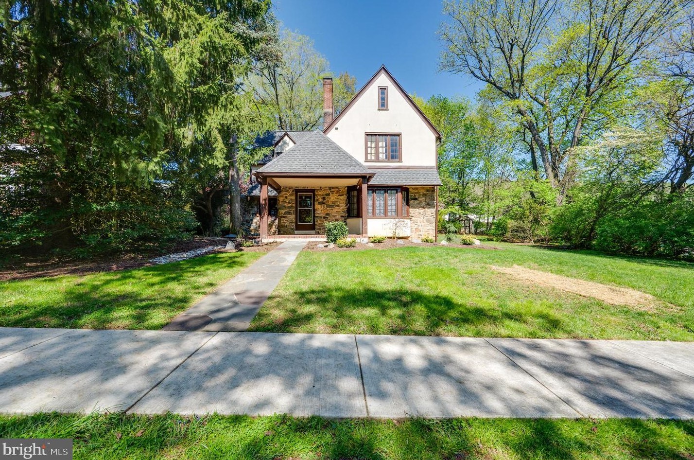 612 Brighton Ave, Reading, PA 19606-1402