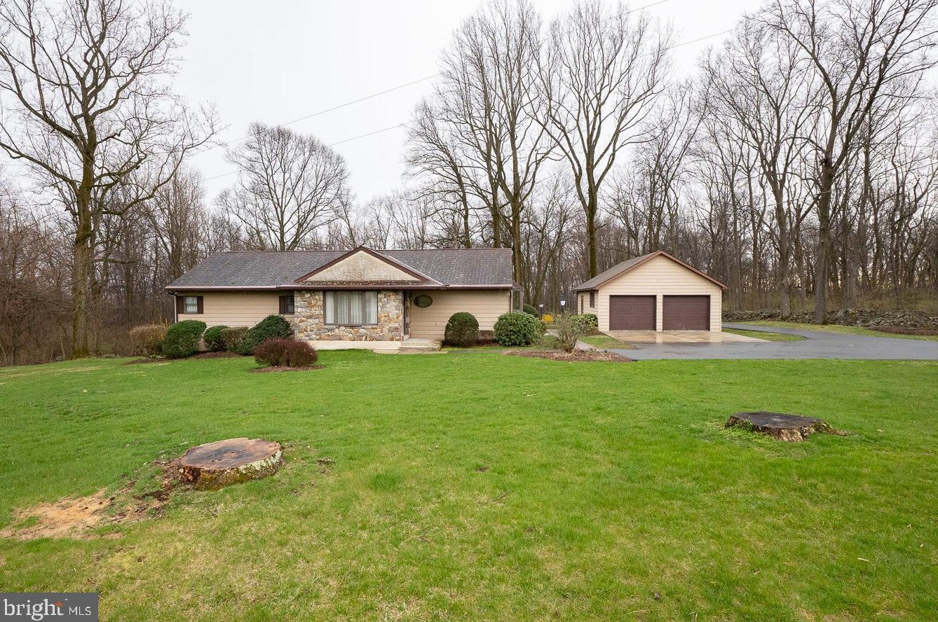 326 Kulps Rd, Dale, PA 19504