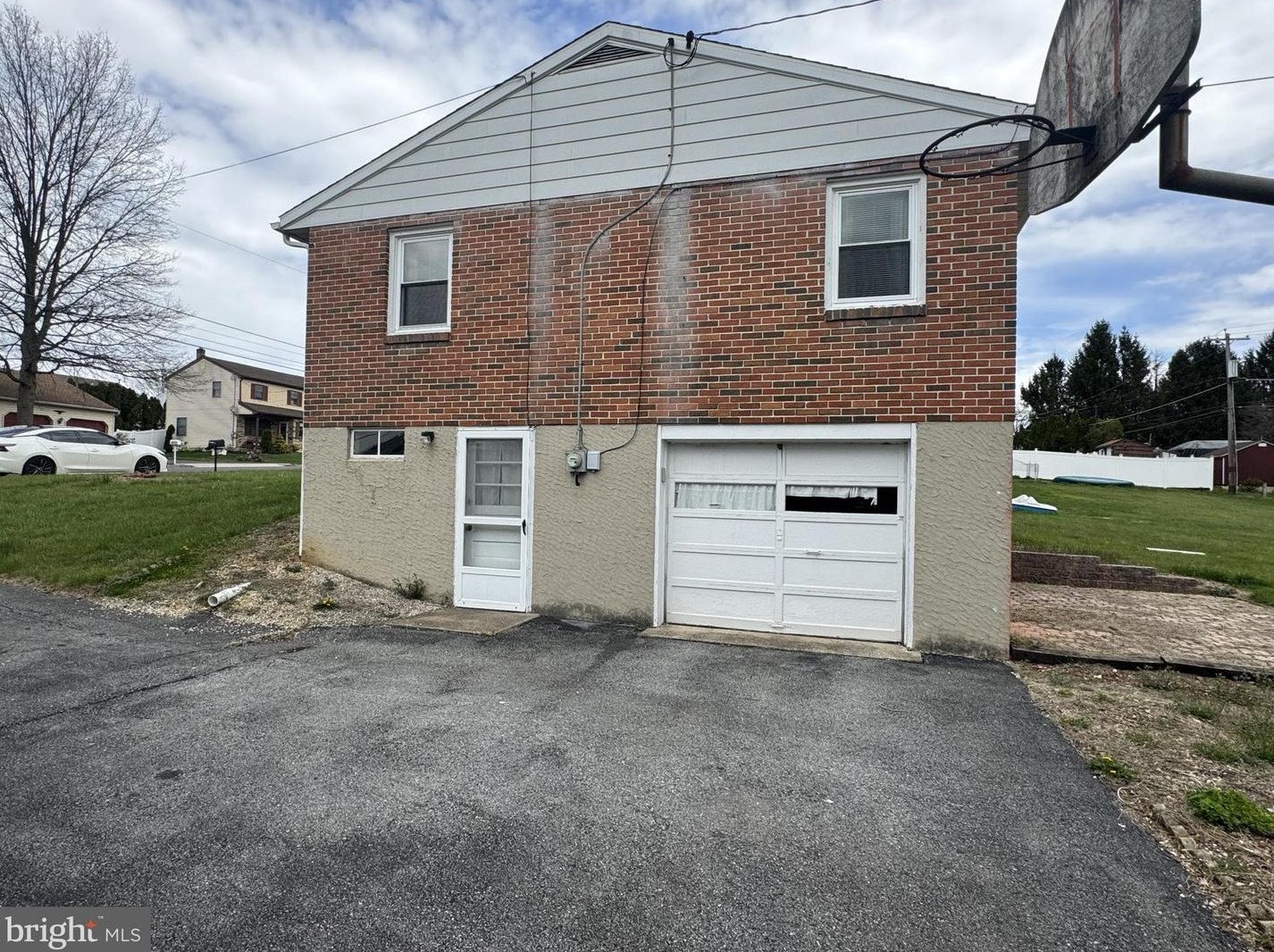 1150 Whitner Rd, Reading PA  19605-1054 exterior