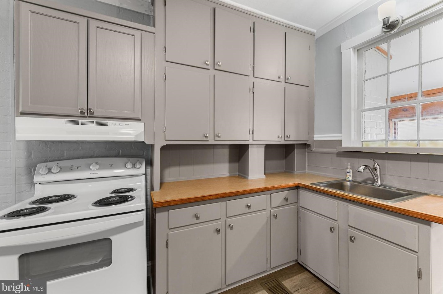 26 Franklin St, Reading PA  19607-2728 exterior