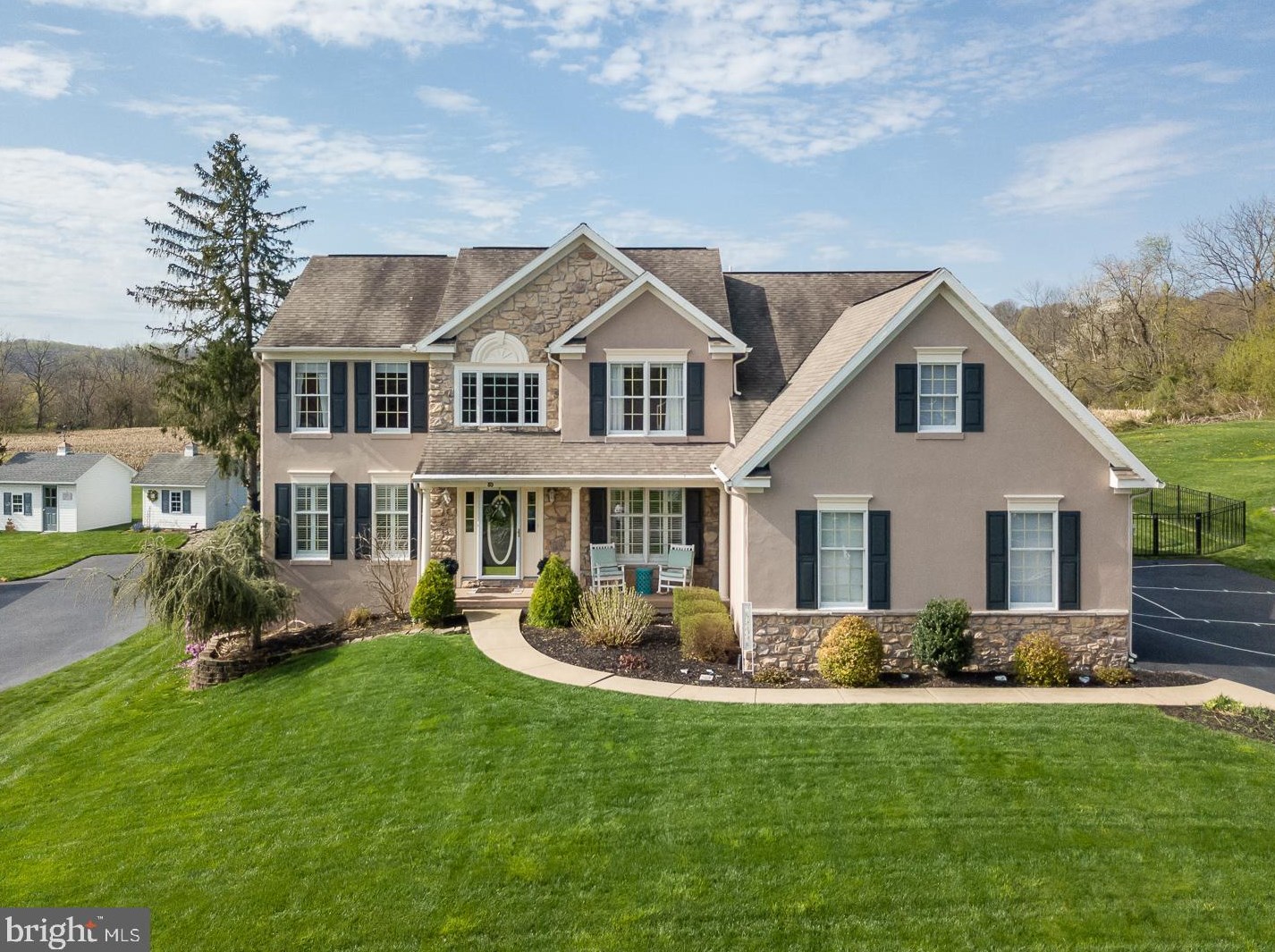 85 Cricket Ave, Spangsville, PA 19512-8447