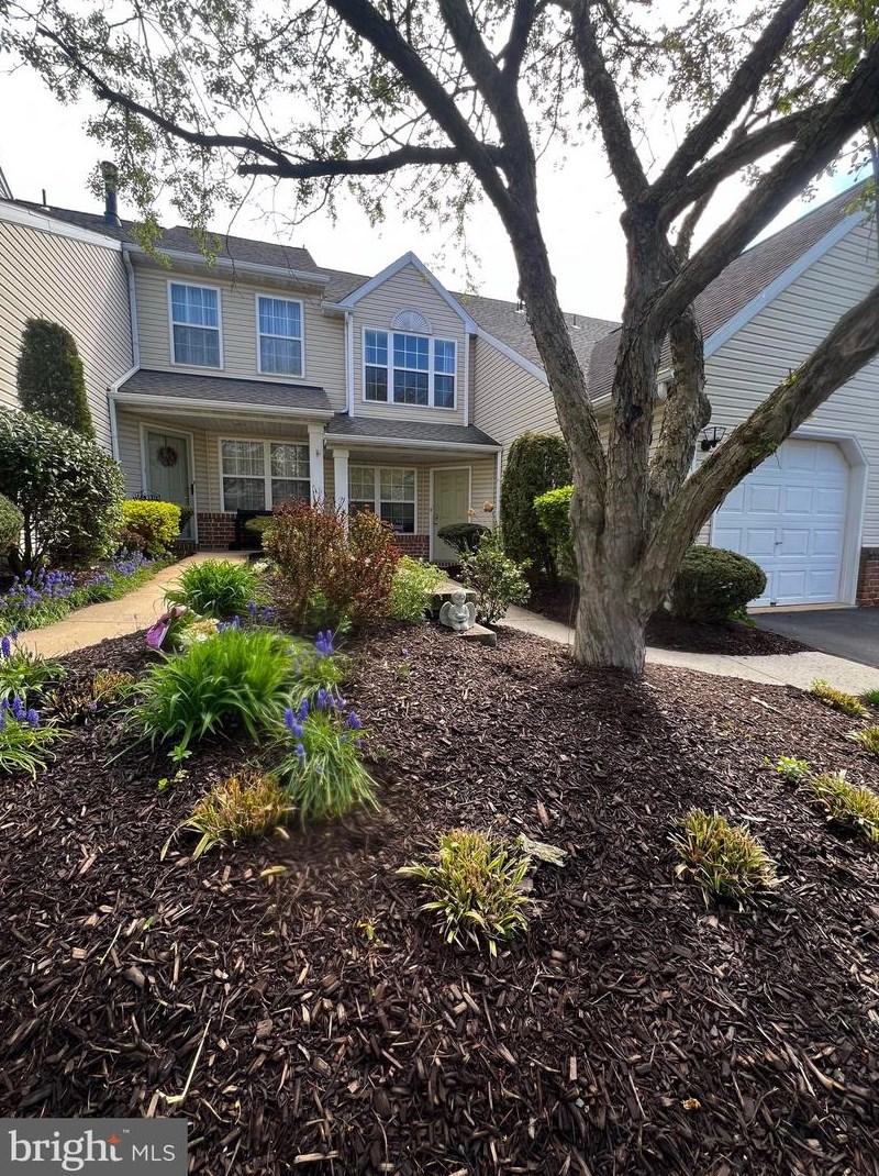 149 Hickory Ln, Reading, PA 19610-1059
