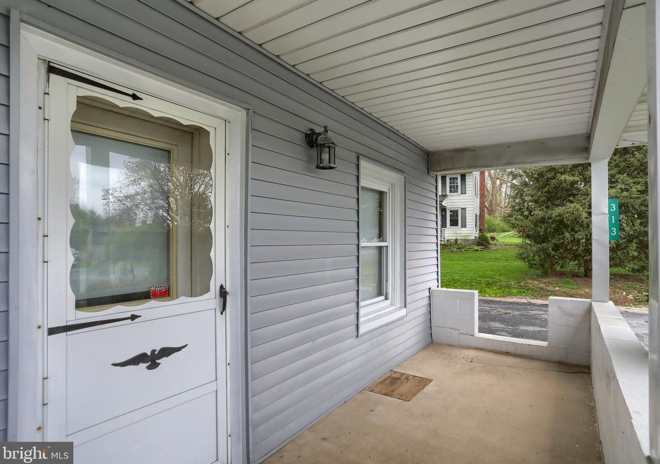 313 Hill Rd, Robesonia, PA 19551