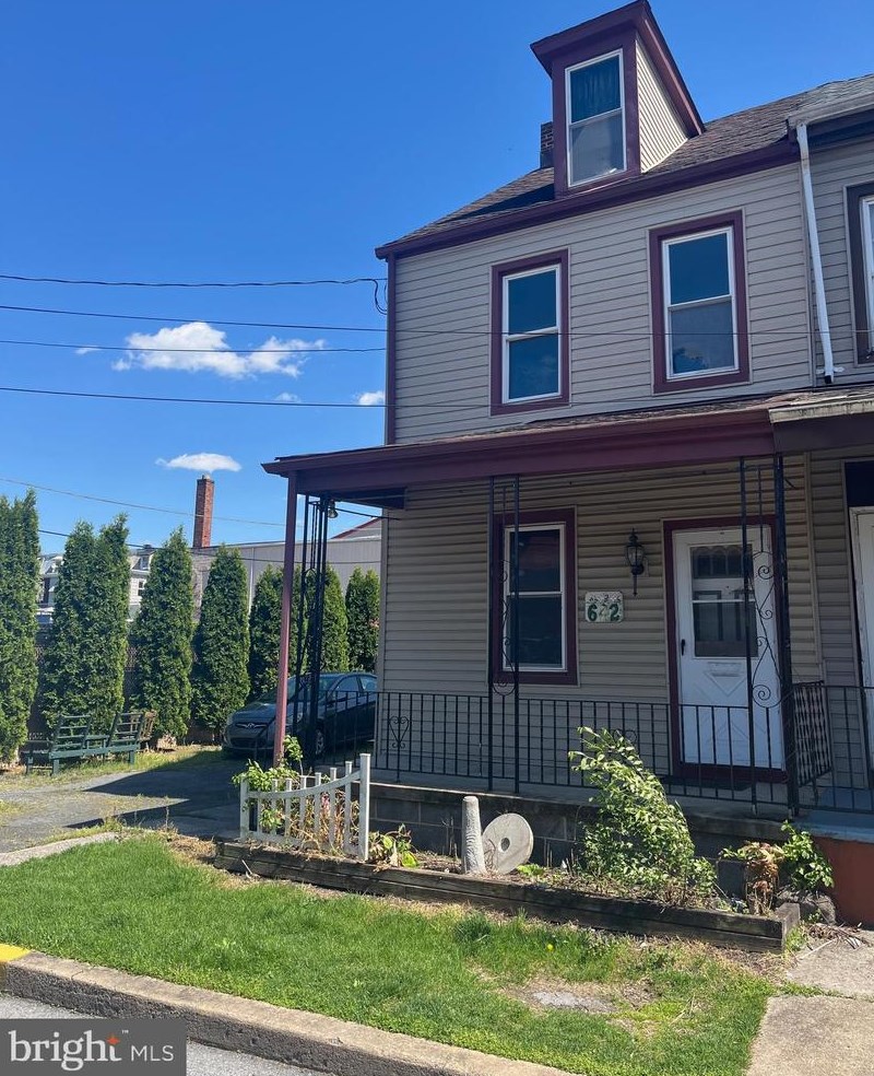 642 Brookline St, Reading, PA 19611