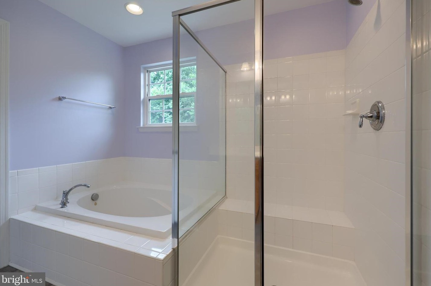 5107 Peach Blossom Dr, Douglassville PA  19518-1328 exterior