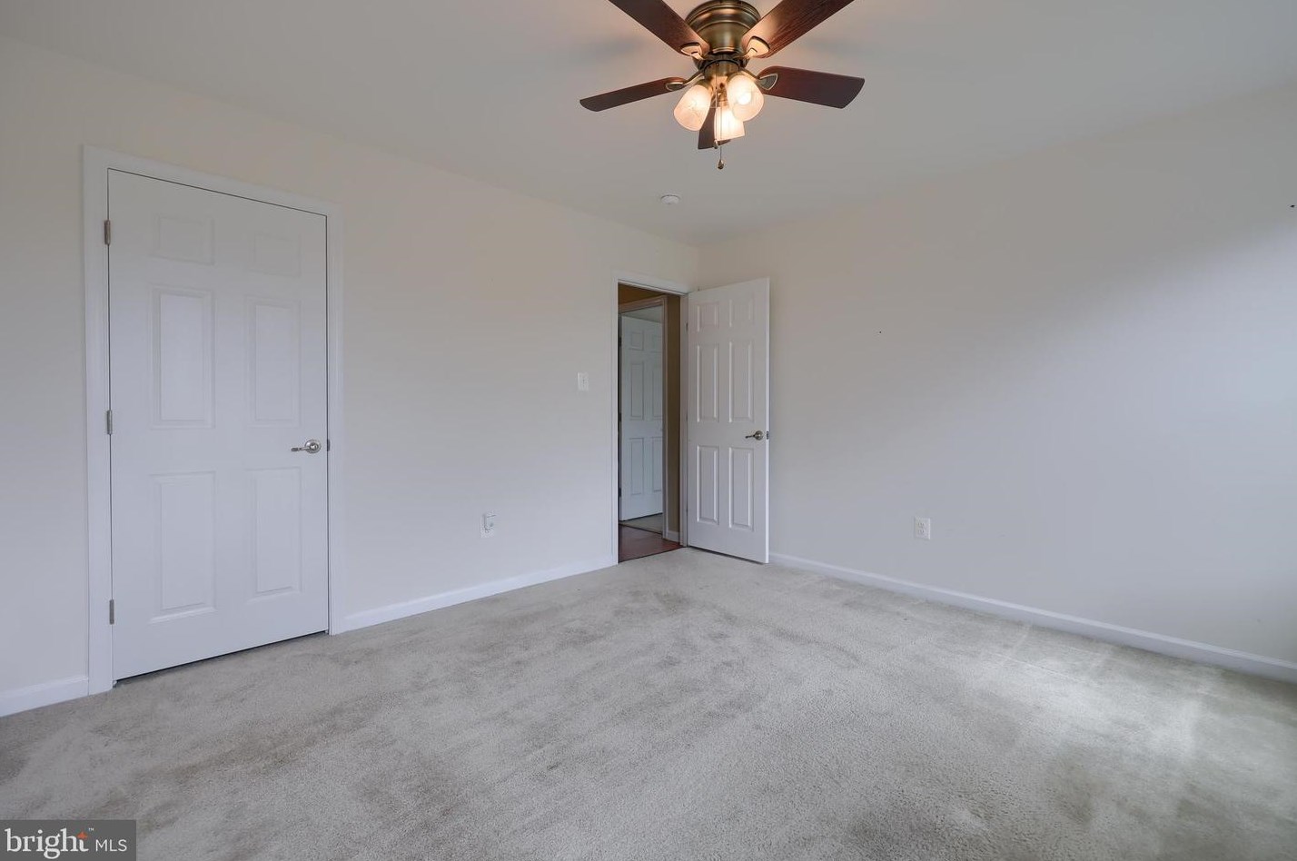 5107 Peach Blossom Dr, Douglassville PA  19518-1328 exterior