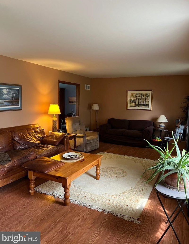 29 Ginna B Dr, Robesonia PA 19551-9670 exterior