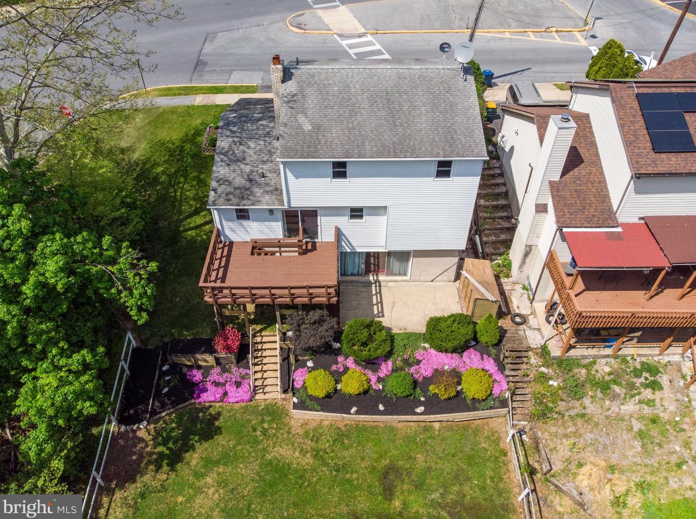 2444 Fairview St, Reading PA  19605-2955 exterior