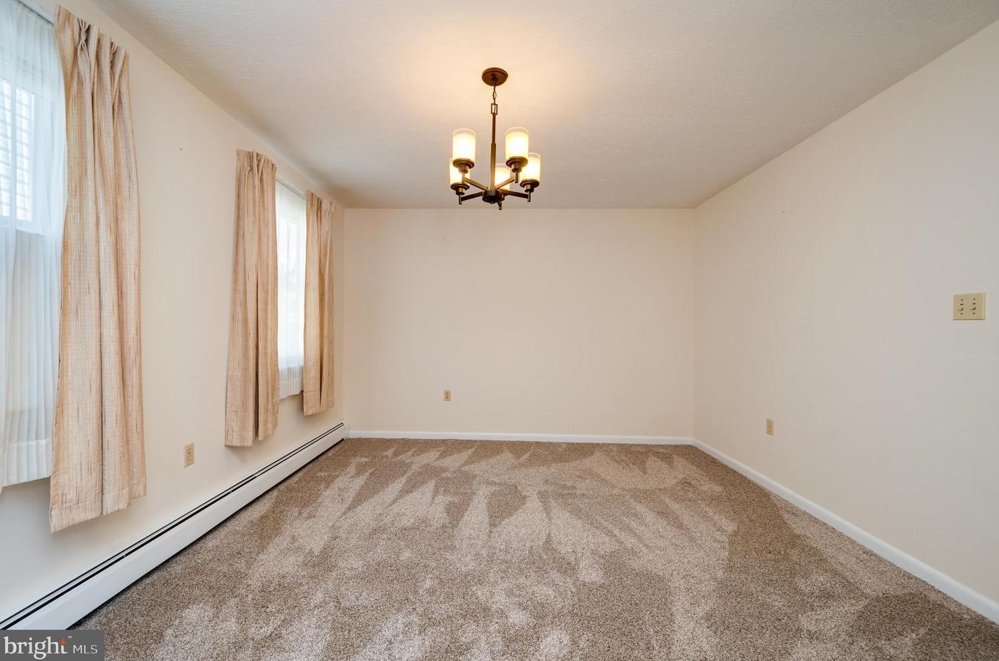 2444 Fairview St, Reading PA  19605-2955 exterior