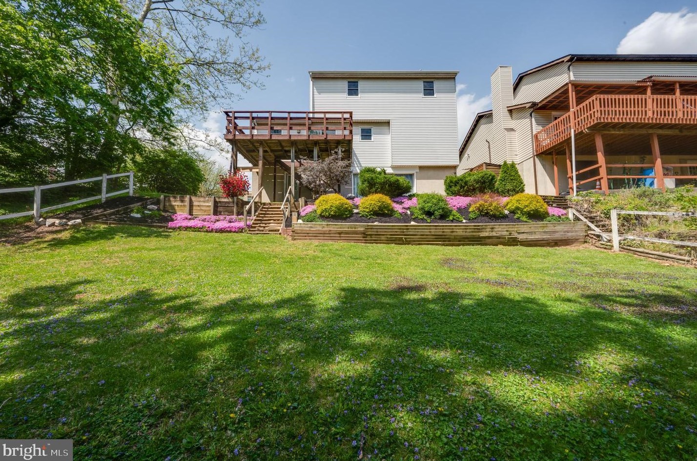 2444 Fairview St, Reading PA  19605-2955 exterior