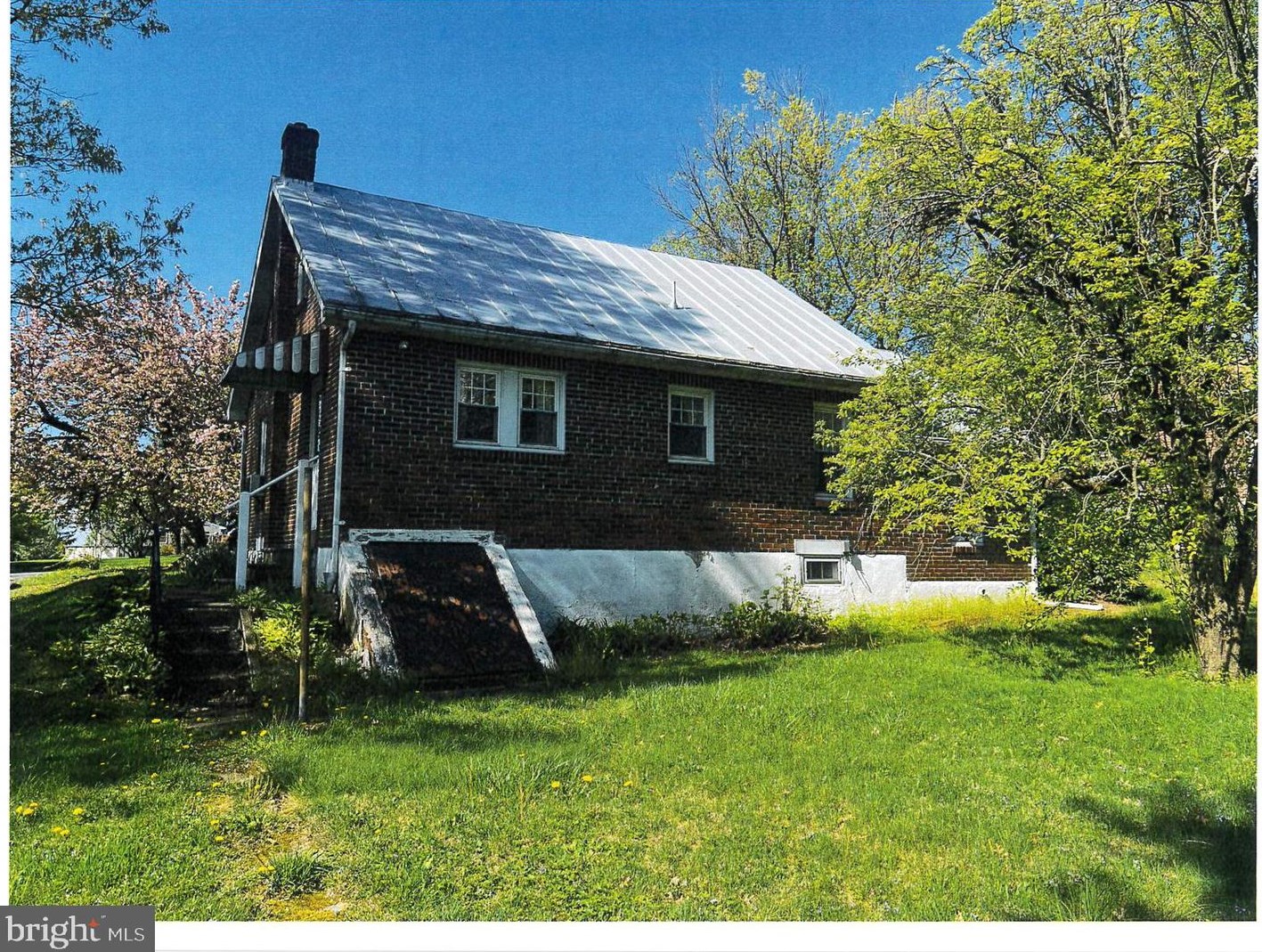 872 Englesville Hill Rd, Spangsville, PA 19512-8456