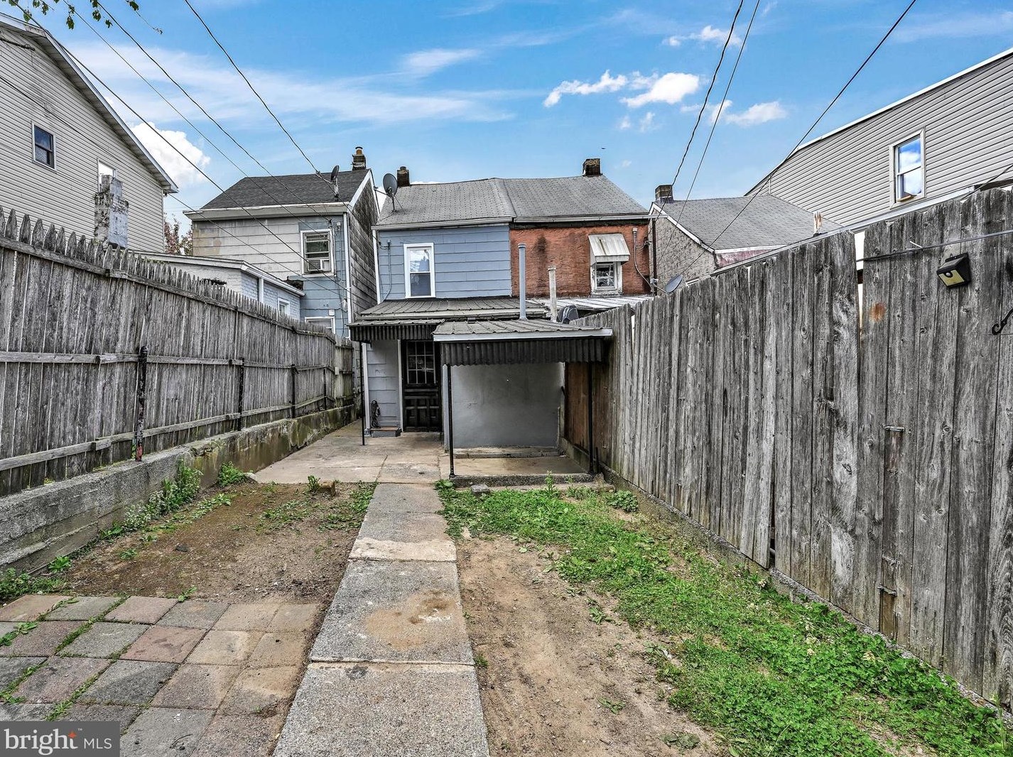 603 Maple St, Reading PA  19602-2535 exterior