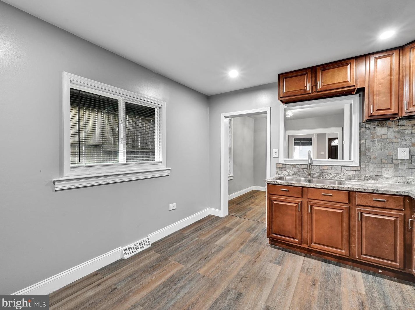 603 Maple St, Reading PA  19602-2535 exterior