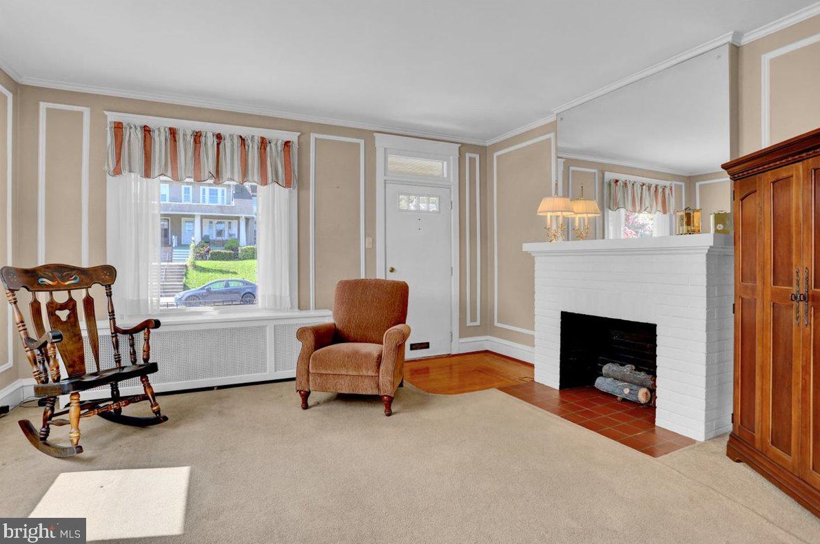 2409 Fairview Ave, Reading, PA 19606-2037