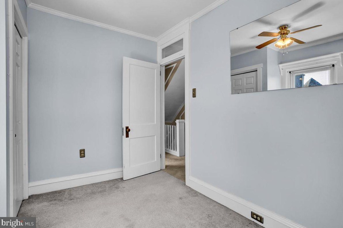 2409 Fairview Ave, Reading PA  19606-2037 exterior