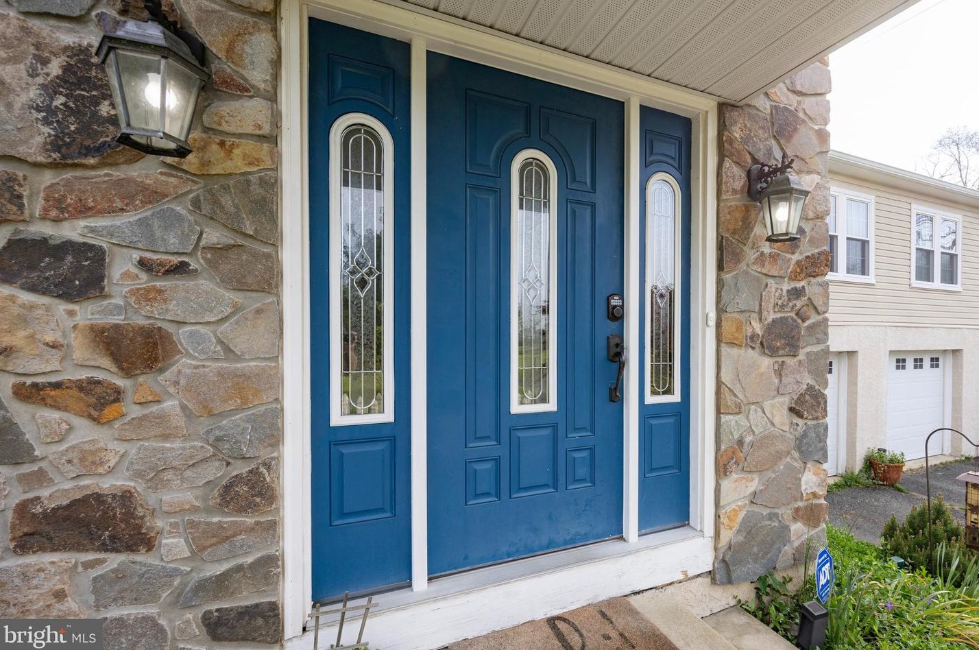 210 Washington Rd, Bechtelsville, PA 19505