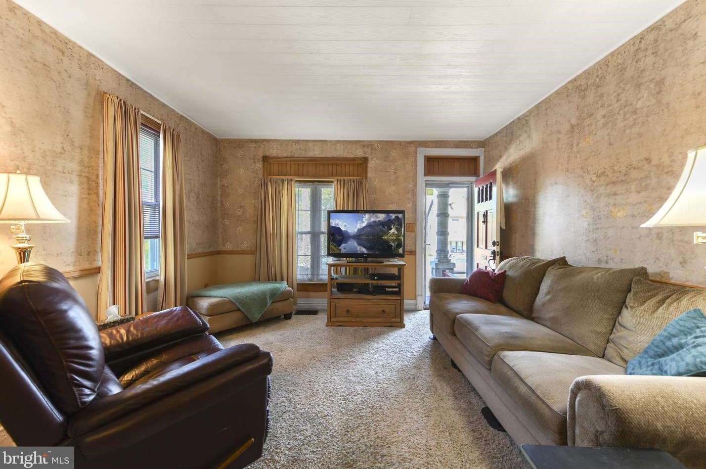 217 Wyomissing Ave, Reading, PA 19607-2535