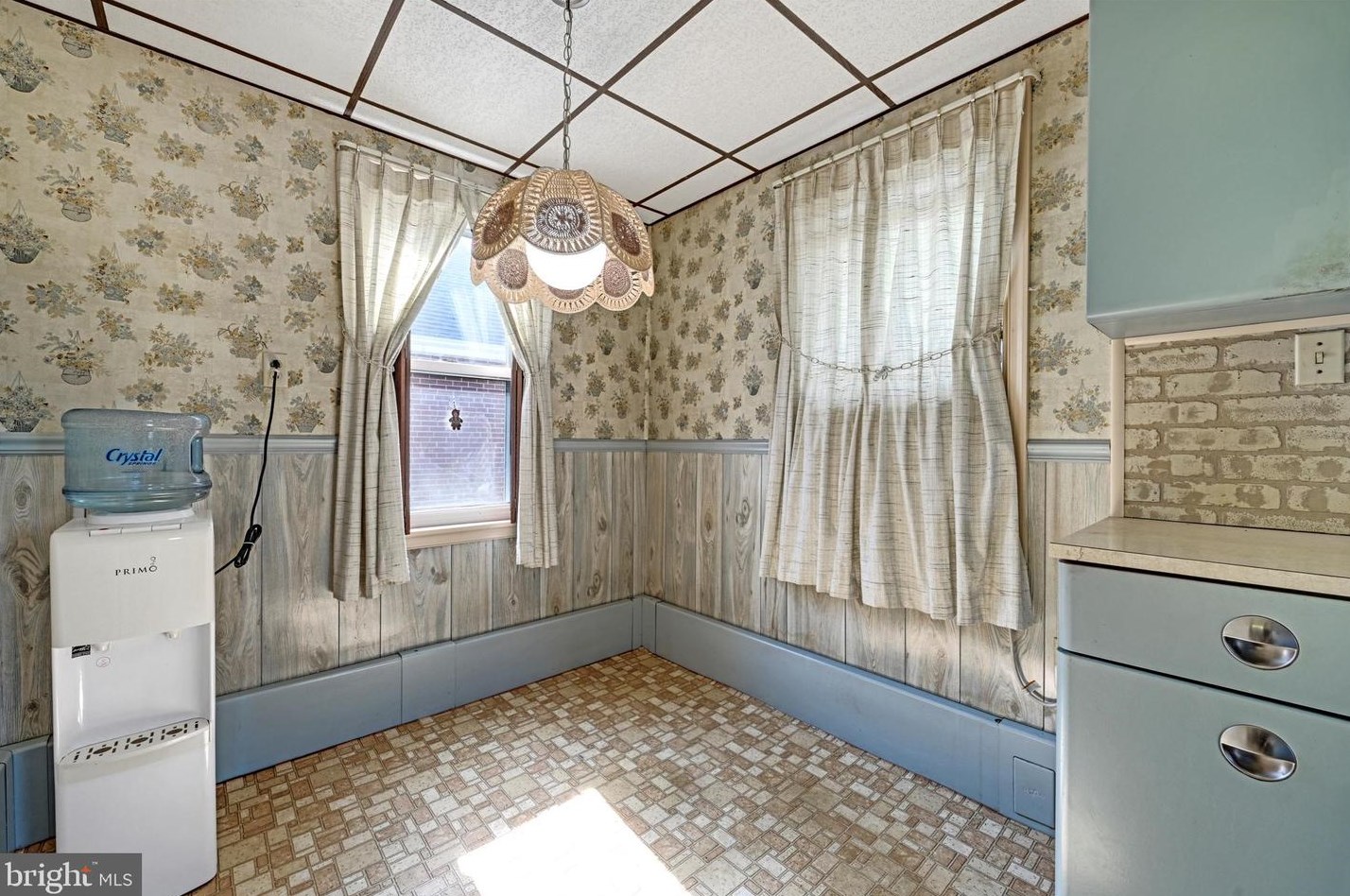 943 Upland Ave, Reading PA 19607-1746 exterior