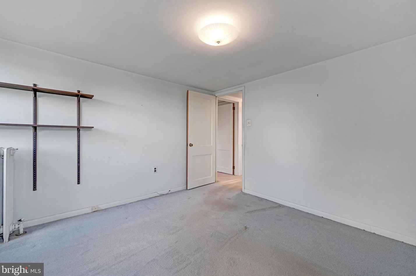 943 Upland Ave, Reading PA 19607-1746 exterior