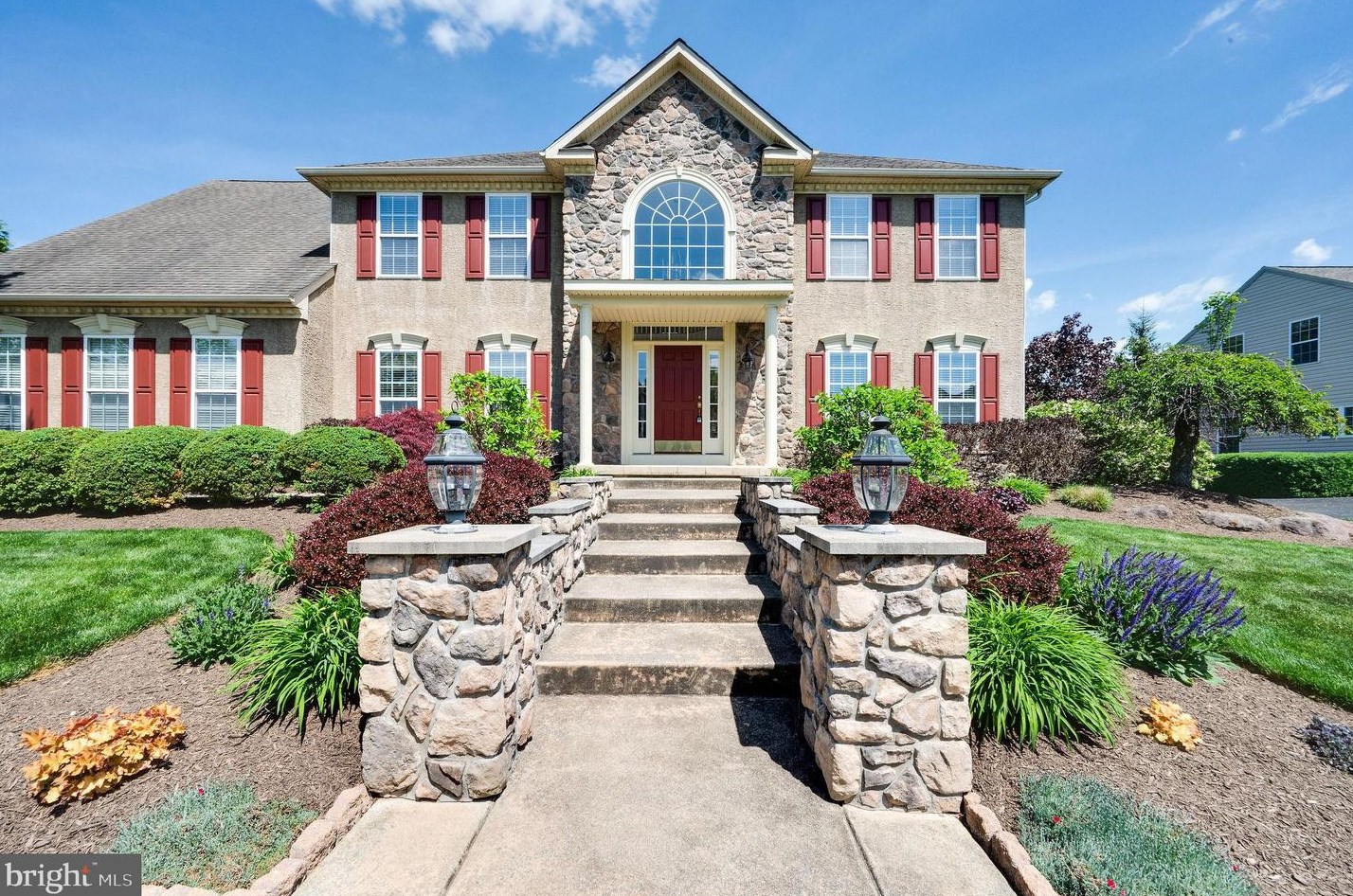 7 Brookfield Ave, Reading, PA 19608
