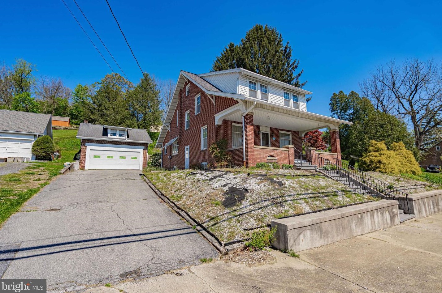 327 Main St, Dauberville, PA 19533