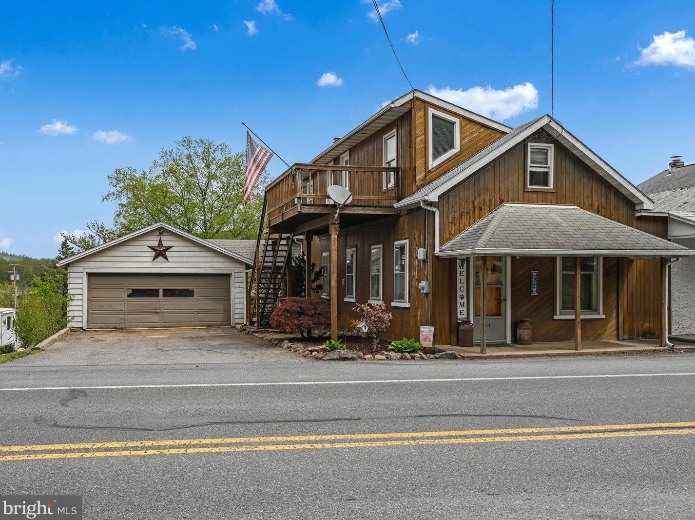 51 Penn St, Krumsville, PA 19534-9302