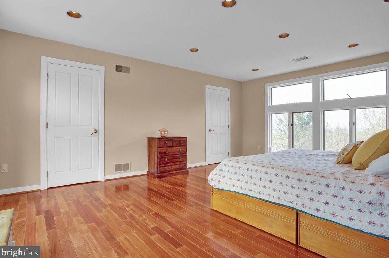 3 Frst Rd, Hummels Store PA  19540-9300 exterior