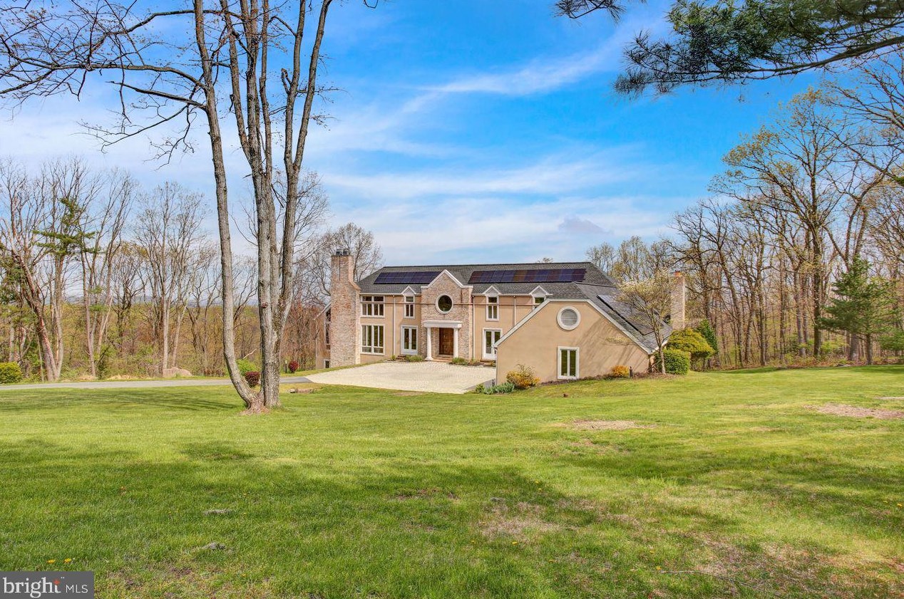 3 Frst Rd, Hummels Store PA  19540-9300 exterior