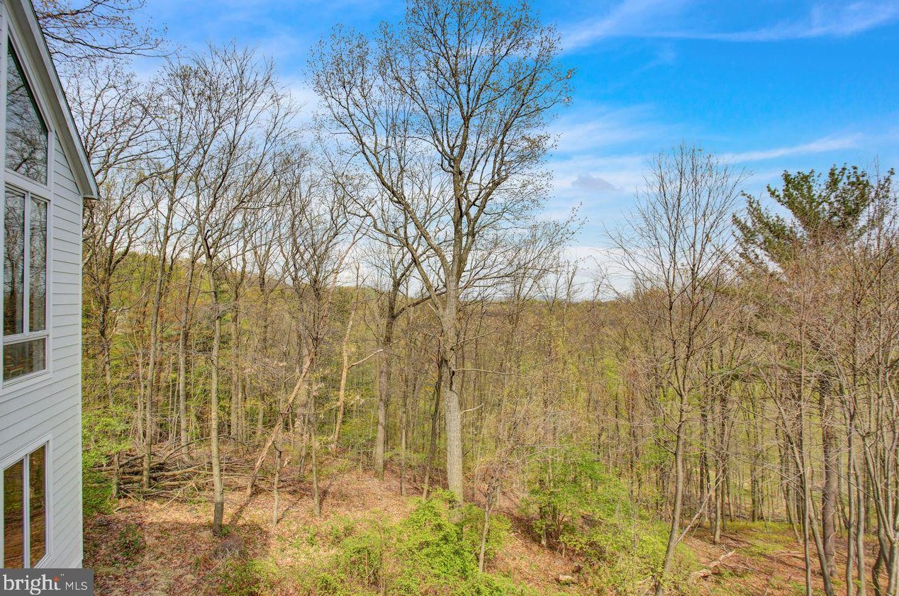 3 Frst Rd, Hummels Store PA  19540-9300 exterior