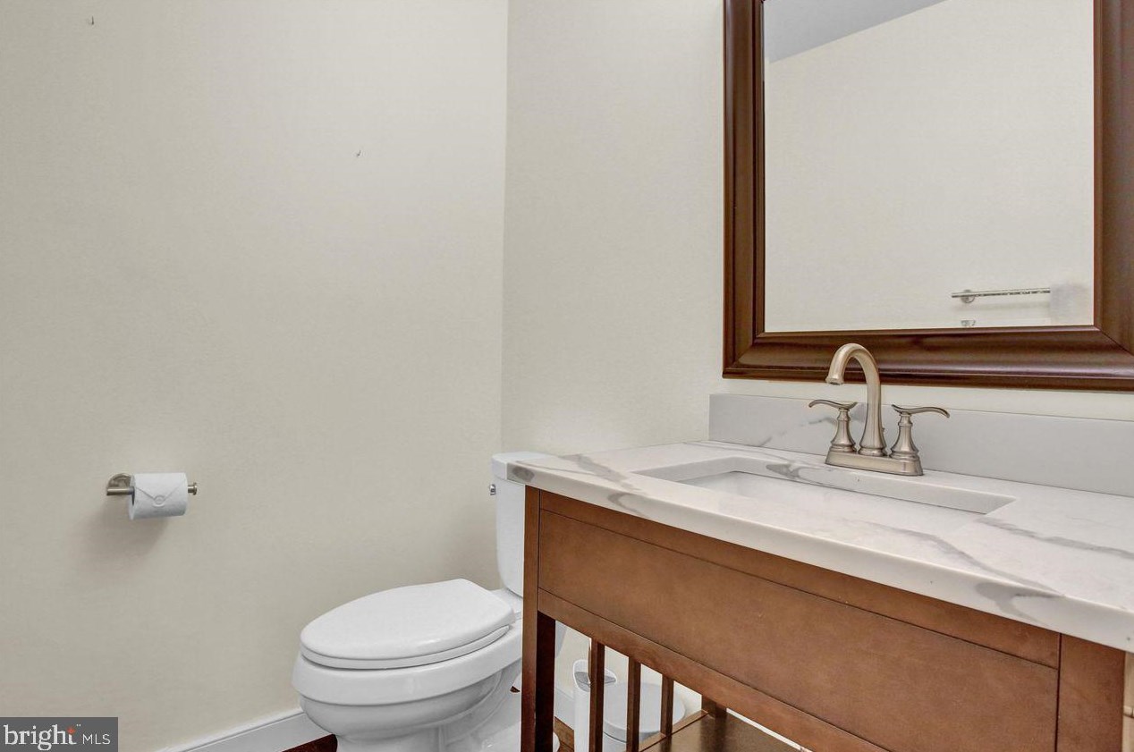 3 Frst Rd, Hummels Store PA  19540-9300 exterior