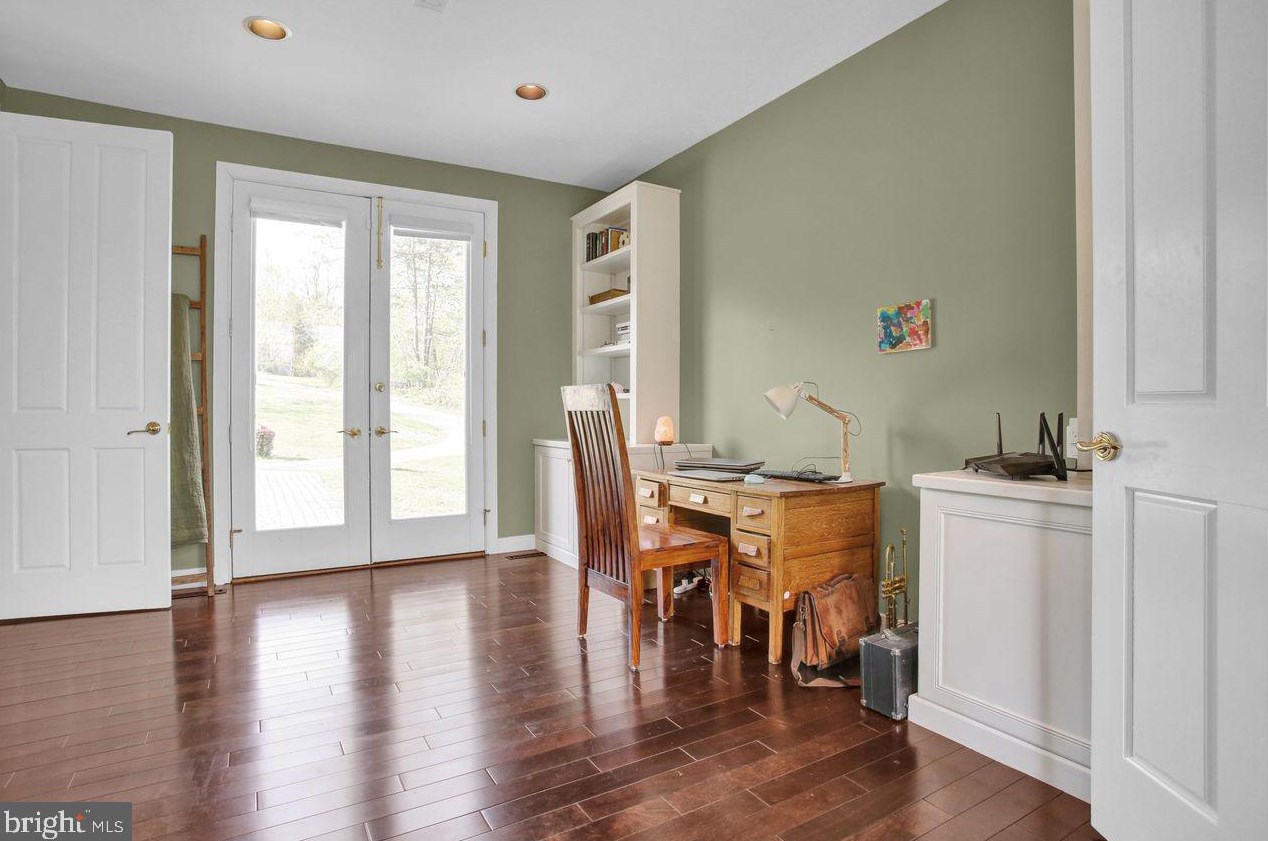 3 Frst Rd, Hummels Store PA  19540-9300 exterior