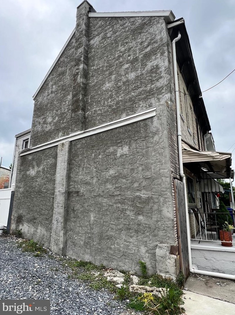 141 Schuylkill Ave, Reading, PA 19601-2920