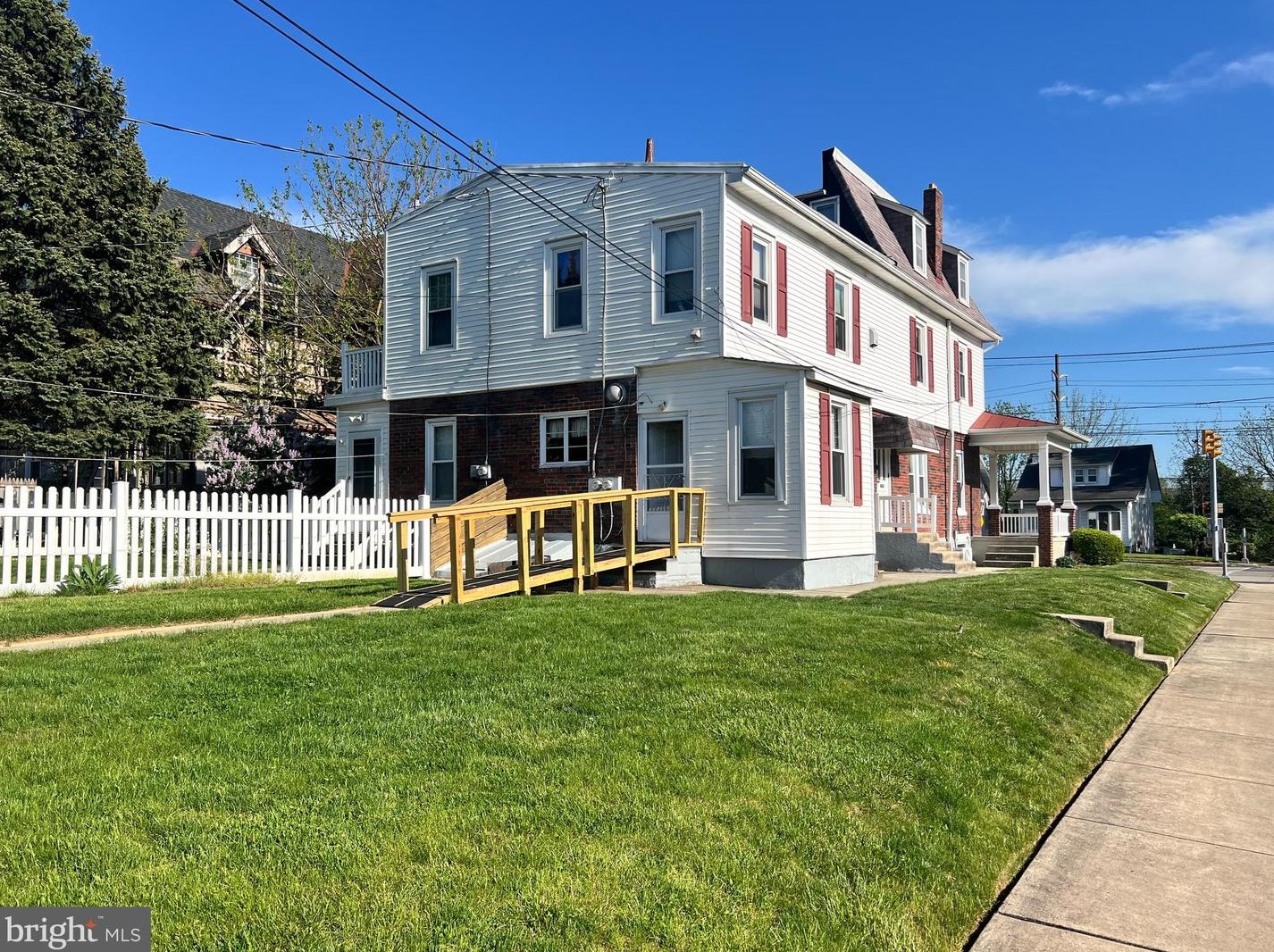 2041 Penn Ave, Reading, PA 19609