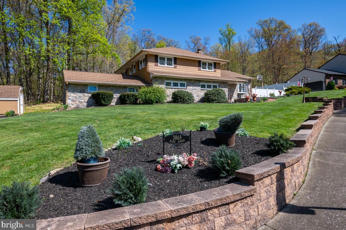 3865 Kline Ave, Reading, PA 19606-2802
