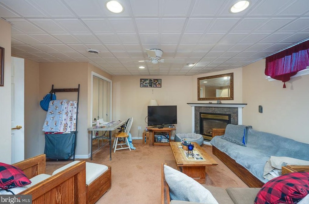 7 Brassie Cir, Reading PA  19607-3362 exterior