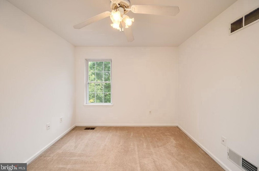 7 Brassie Cir, Reading PA  19607-3362 exterior