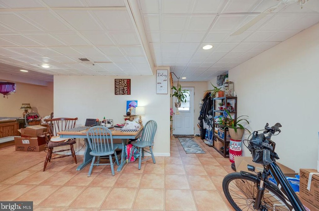 7 Brassie Cir, Reading PA  19607-3362 exterior