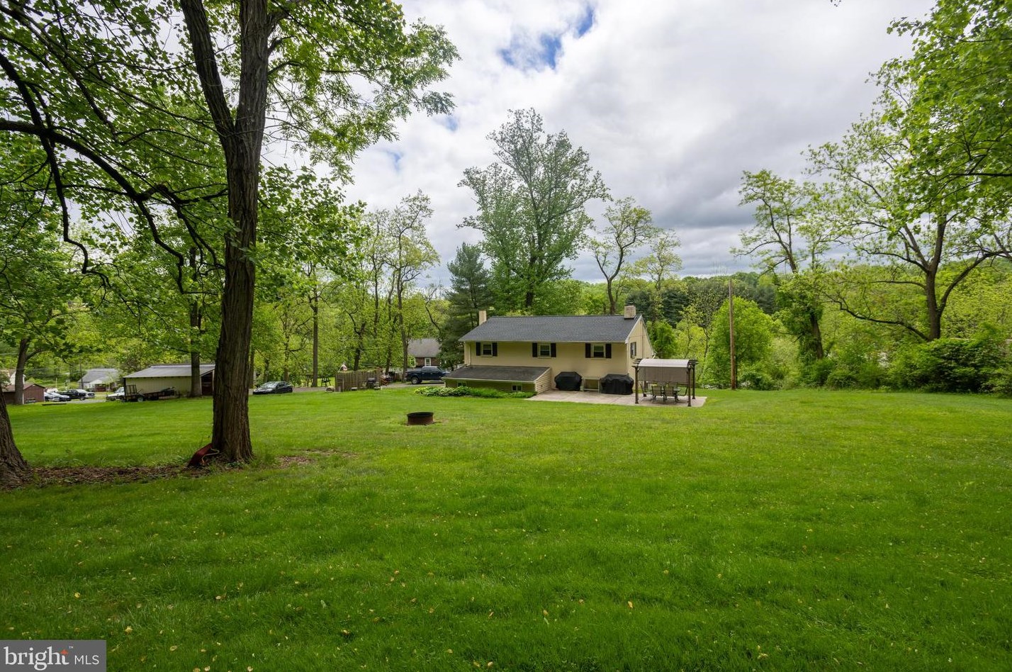 3865 Morgantown Rd, Hummels Store PA  19540-8224 exterior