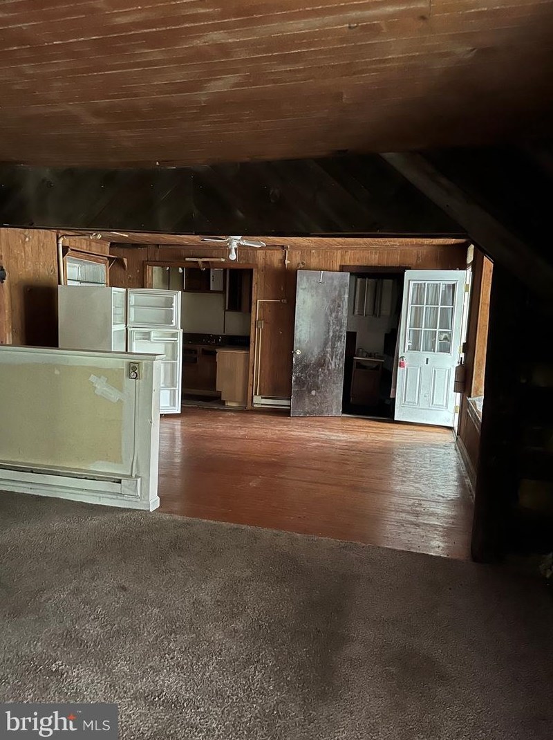 1174 Krumsville Rd, Greenwich, PA 19530